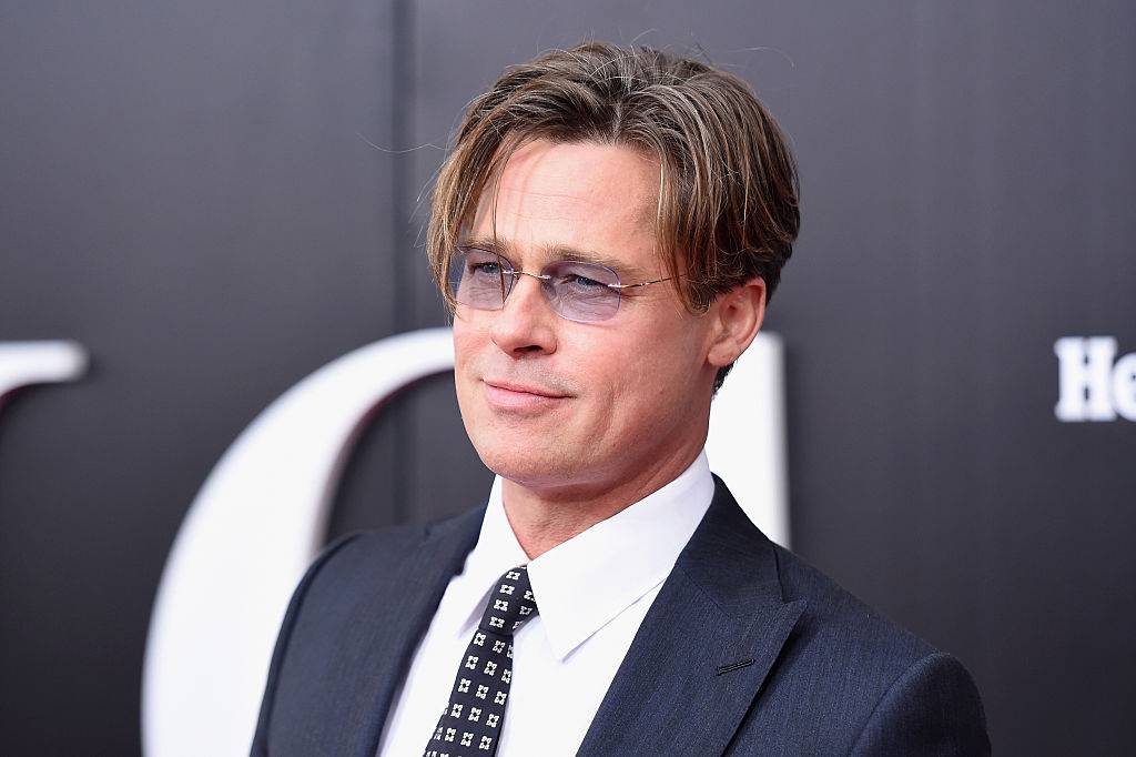 BRAD PITT E' DI NUOVO FIDANZATO: ALTRO CHE ANGELINA JOLIE - ECCO CHI E' LA SUA NUOVA FIAMMA - 17/04/2017
